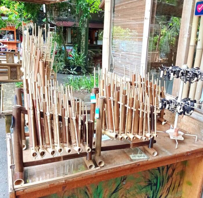 Mengenal Lebih Dekat Seni Musik Tradisional Sunda Di Saung Angklung