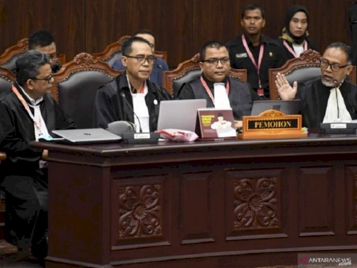 Tim Kuasa Hukum Prabowo Tuding BIN dan Polri Tidak Netral