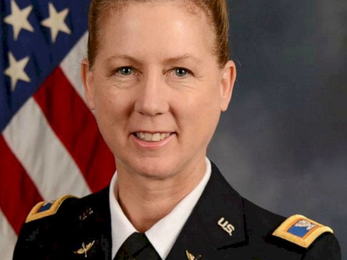 Ini Wanita Pertama Pimpin Divisi Infanteri Di AS