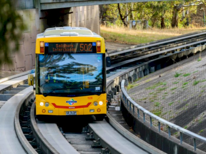 Kemenhub Kaji Penggunaan O-Bahn, Bus Perpaduan BRT dan LRT