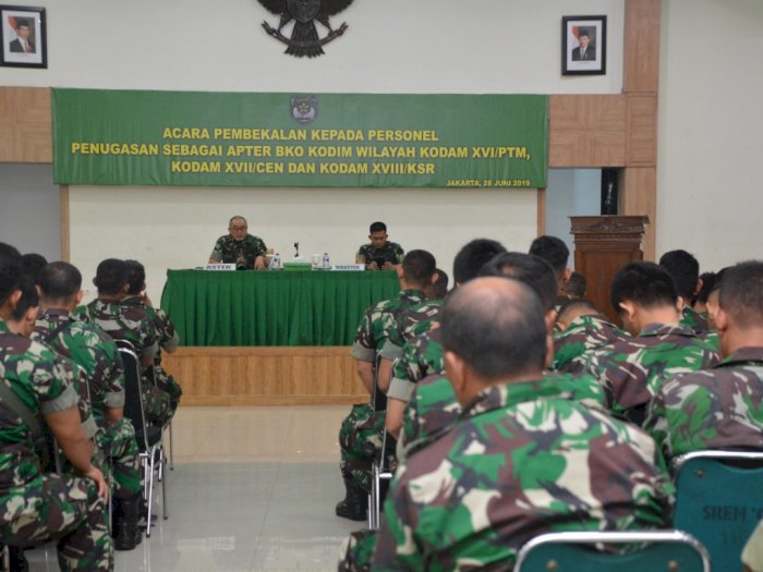 Aster Kasdam Jaya Bekali Personel Satgas Gabungan BKO Indonesia Timur