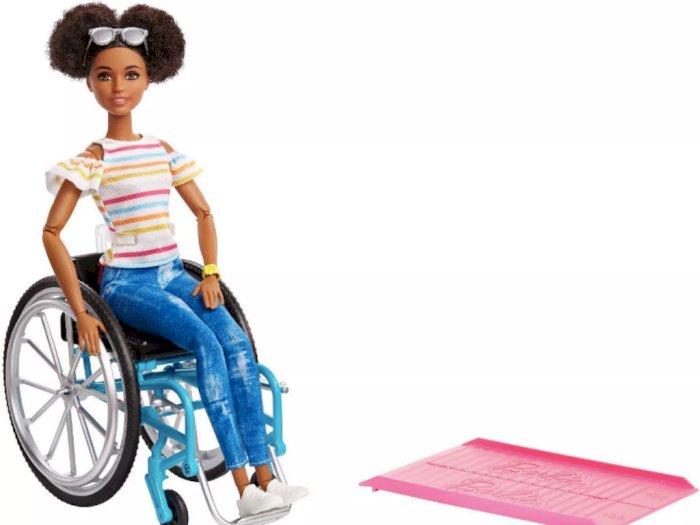 Mattel Meluncurkan Barbie Hitam Pertama