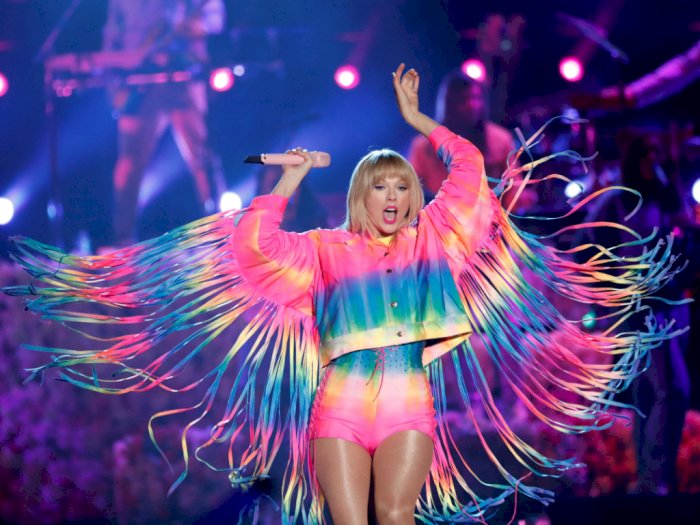 Taylor Swift Jadi Artis Berpenghasilan Tertinggi di Dunia!