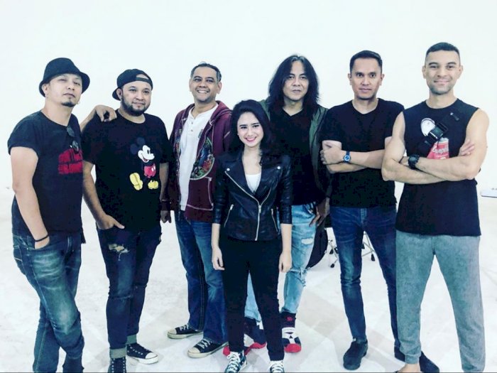 Gaet Tissa Biani, Element Reunion Rilis Ulang 'Cinta Tak Bersyarat'