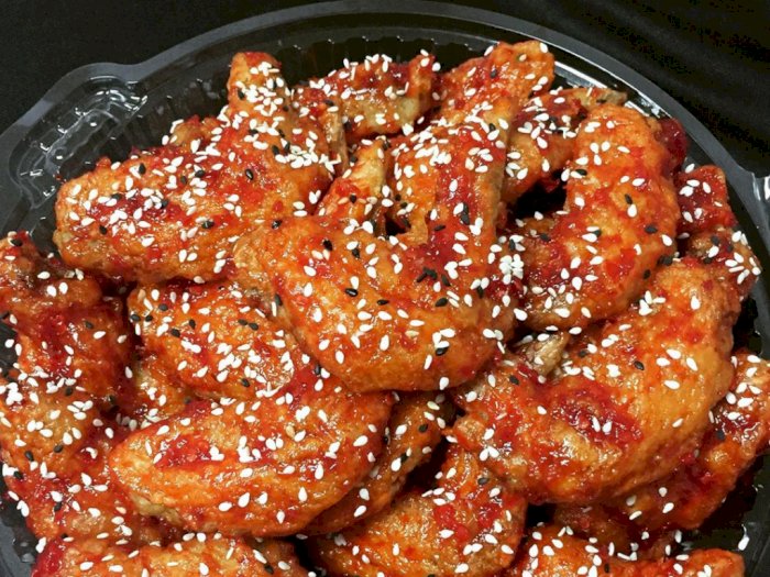 Resep Ayam Goreng Korea Campur Saus Kental Pedas Manis