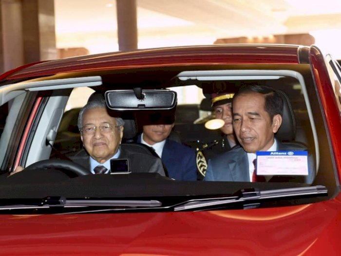 Momen Istimewa PM Malaysia Jadi Sopir Jokowi