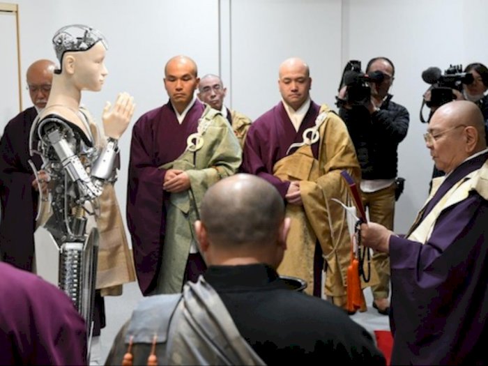 Robot Pendeta Di Jepang Yang Bisa Berikan Wejangan