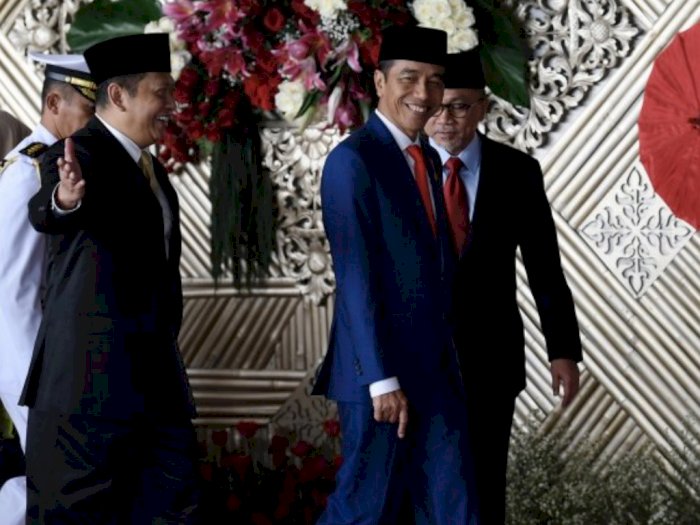 Jokowi Minta UU yang Menyulitkan Rakyat Harus Dibongkar