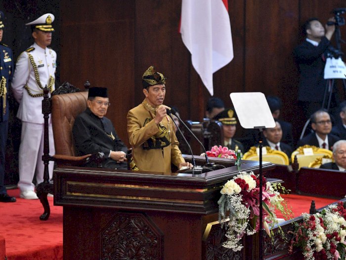 Jokowi Ingin Ganti Kerjaan Adminstrasi Dengan Kecerdasan Buatan