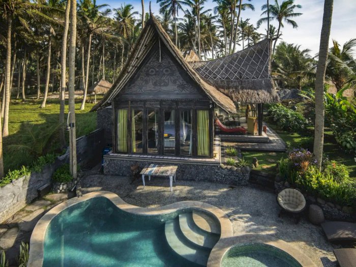 Tempat Penginapan Eksotis di Villa Laut, Bali 
