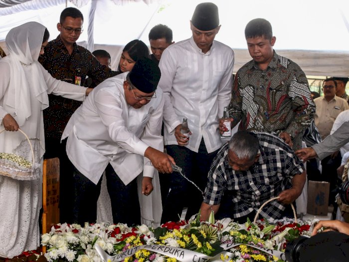 Doa SBY: Semoga Ibunda Dipertemukan dengan Istri Tercinta