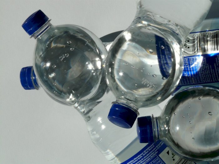 Ternyata Mikroplastik di Botol Air Minum Kemasan Tak Berbahaya
