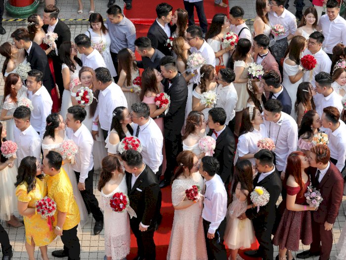 99 Pasangan Etnis Tionghoa di Malaysia Ikuti Nikah Massal