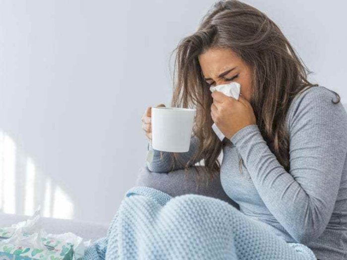 Keramas Bikin Flu Tambah Parah, Benar Nggak Sih?