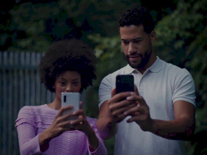 Samsung Kembali Ejek Apple Dengan Fitur Live Focus Video Miliknya