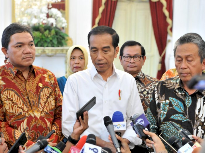 Jokowi Minta Kabinetnya Waspada Setelah 2 Menteri Dijerat KPK