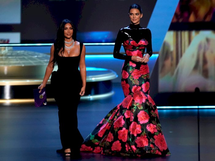 Baca Nominasi Emmy Award, Kim Kardashian & Kendall Jenner Ditertawakan