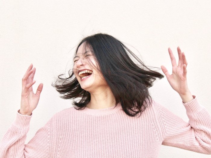 Bukan Hanya Sebagai Ungkapan Kebahagiaan, Ini 4 Manfaat Tertawa
