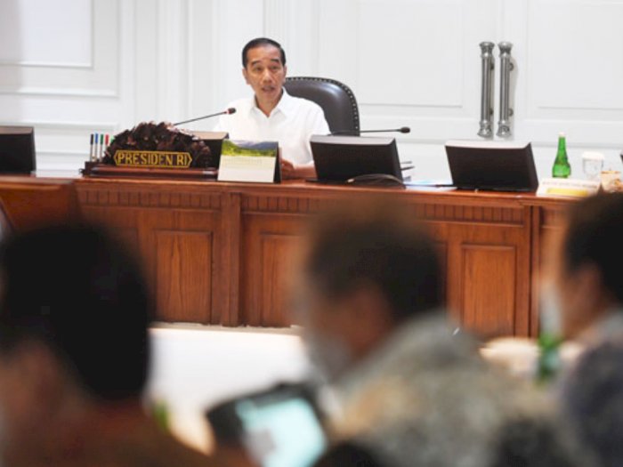 Jokowi Minta Menteri Pangkas Birokrasi Penghambat Investasi