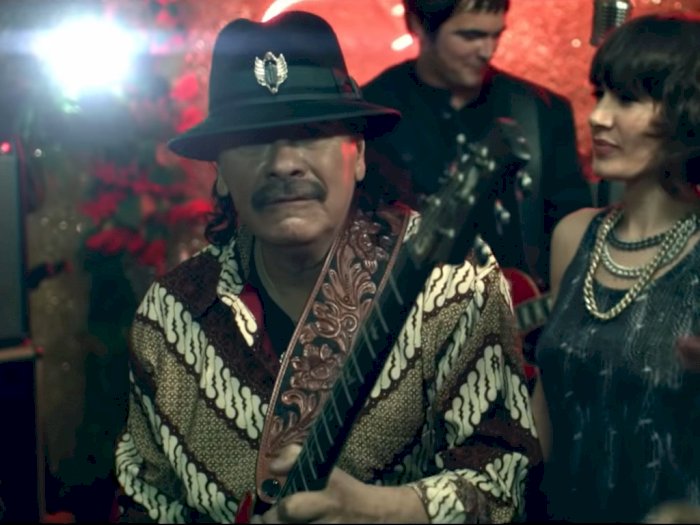 Carlos Santana dan Batik Indonesia
