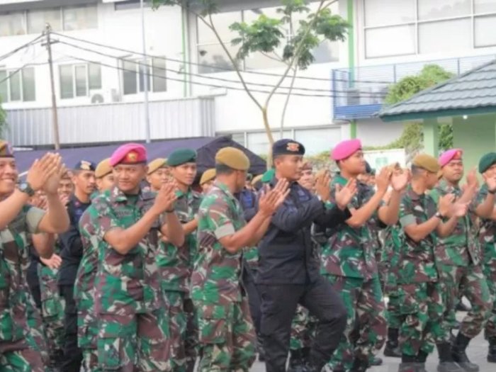 HUT TNI, Polri dan TNI di Jakbar Olahraga Bersama dan Gelar Syukuran