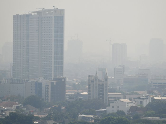 Minggu (6/10) Jakarta Masuk Peringkat 8 Dunia dengan Udara Tak Sehat