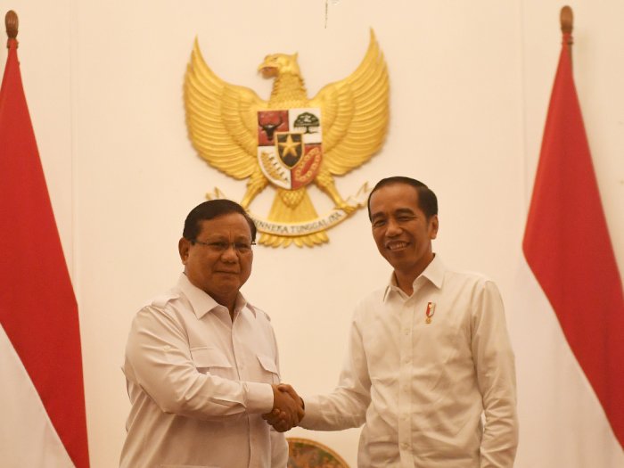 Mensesneg Sambut Kedatangan Prabowo di Istana