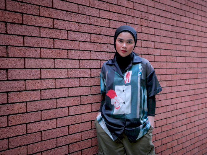 Gaya Identik, Ini Alasan Sivia Selalu Mengenakan Hijab Hitam 