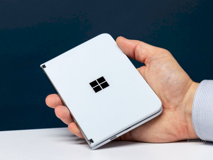 Smartphone Lipat Microsoft Surface Duo Bakal Pakai Kamera 'Berkelas'