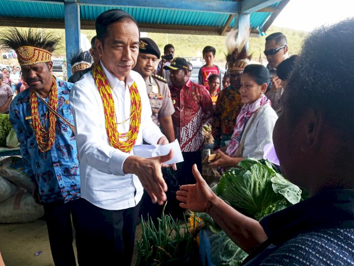 Merapat ke Papua, Jokowi Ingin Dengar Curhat Korban Kerusuhan Wamena