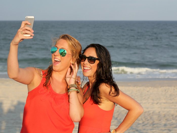 Ini Alasan Sisi Kiri Wajah Terlihat Lebih Menarik Saat Selfie