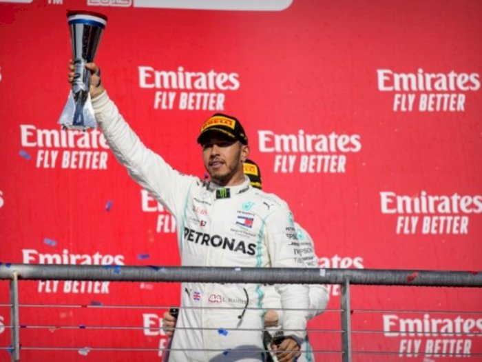 Hattrick Juara Dunia, Hamilton Buru Gelar Schumacher