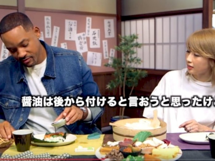 Promosi Film di Jepang, Will Smith Membuat Sushi "Makizushi"