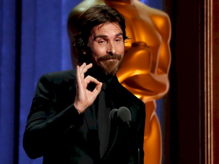 Merasa Sudah Tua, Christian Bale Tak Transfromasi Fisik Demi Peran
