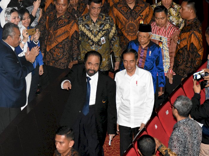 Ragam Drama di HUT Nasdem: Pelukan Jokowi hingga Insiden Mega-Paloh