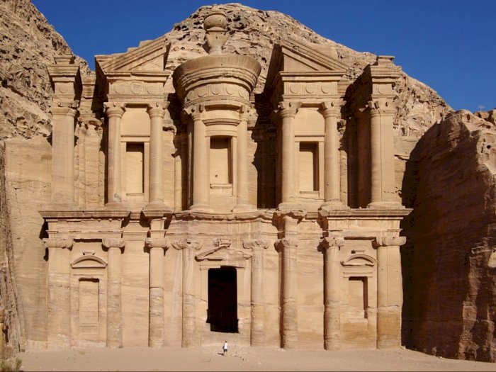 Petra, Kota Batu yang Pernah Hilang Ribuan Tahun