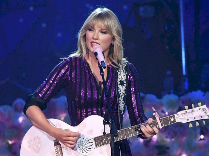 Awalnya Dilarang, Taylor Swift Direstui Nyanyikan 'Medley' di AMA 2019