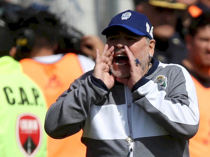 Sempat Mengundurkan Diri, Maradona Balik Jadi Pelatih Gimnasia