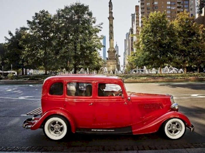 FOTO: Keliling Kota New York Pakai Mobil Vintage 1920-an