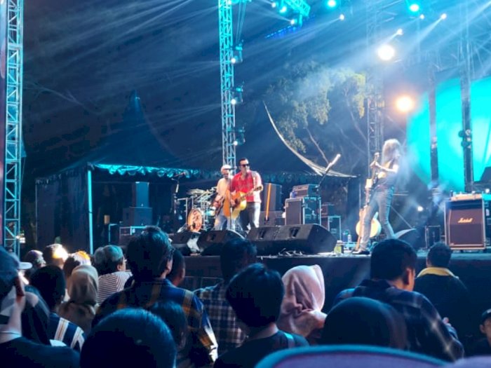 'Posesif' Naif Bikin Pecah 90's Festival