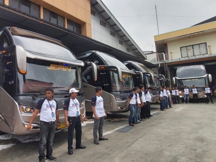 Fitur Bus ini Bikin Penumpang 'Santuy' Lintasi Tol Trans Sumatera