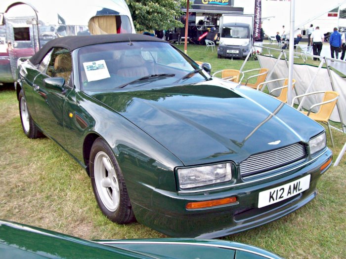 Aston Martin Virage Volante Keluaran Tahun 1994 Akan Dilelang