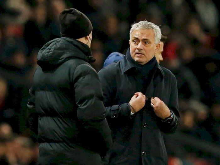 FOTO: Ekspresi Wajah Jose Mourinho di Laga MU Vs Tottenham Hotspur