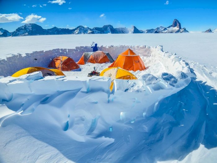 FOTO: Antartika yang Kian Ramai Dikunjungi Turis