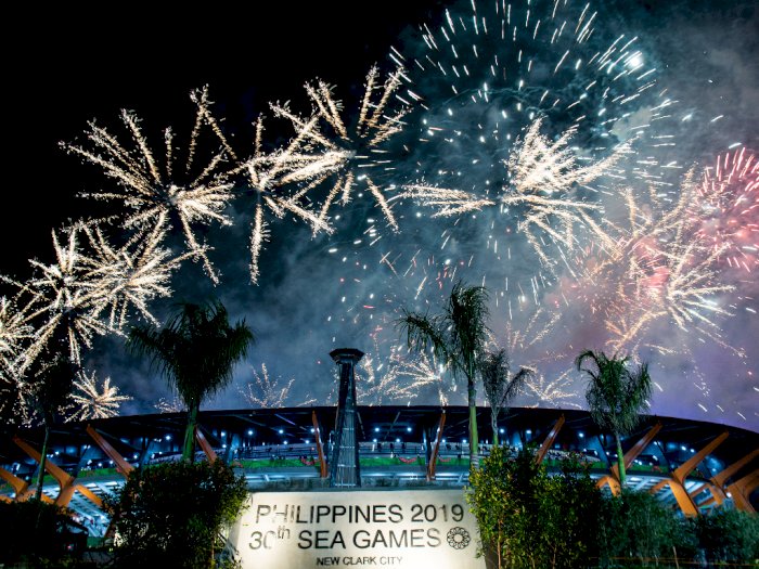 FOTO: Pesta Kembang Api Tutup SEA Games 2019 Filipina