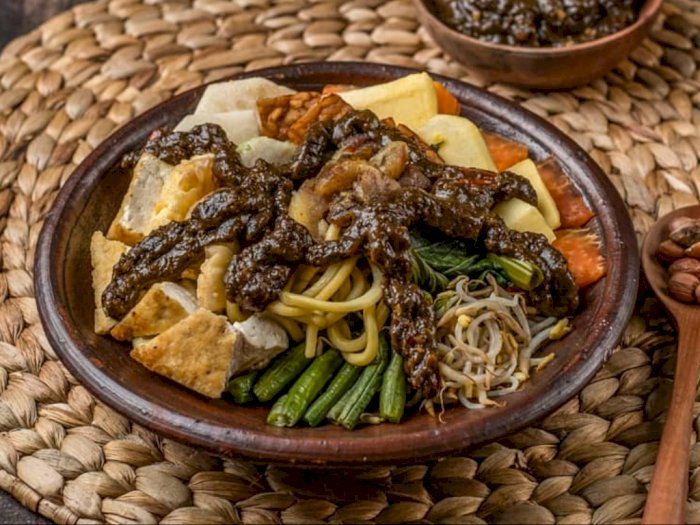 Kuliner Jawa Timur, Resep Rujak Cingur yang Mantap Tenan Rek!