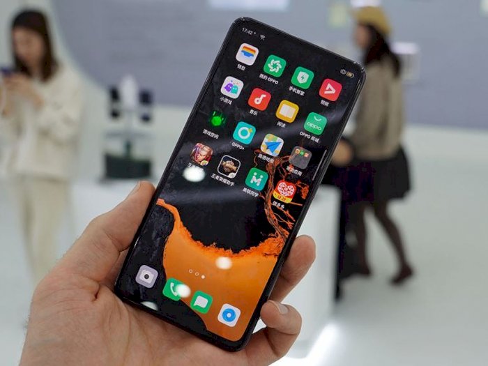 Oppo Pamer Prototype Smartphone Tanpa Tombol dan Port Charging