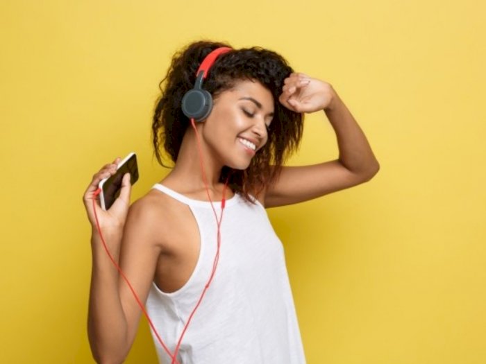 Dampak Musik EDM bagi Kesehatan Mental, Positif atau Negatif?
