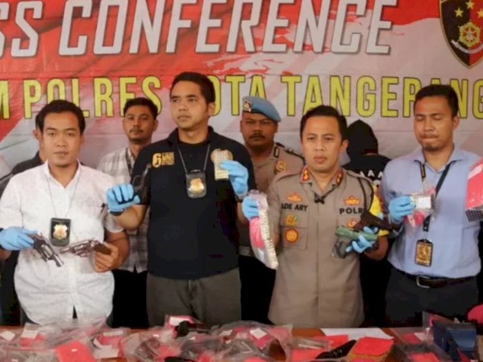 Polresta Tangerang Menangkap Pelaku Jual Beli Senjata Api