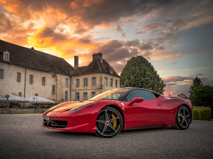 Ferrari Tak Mau Bikin Sport Car Khusus Wanita, Kenapa Ya?